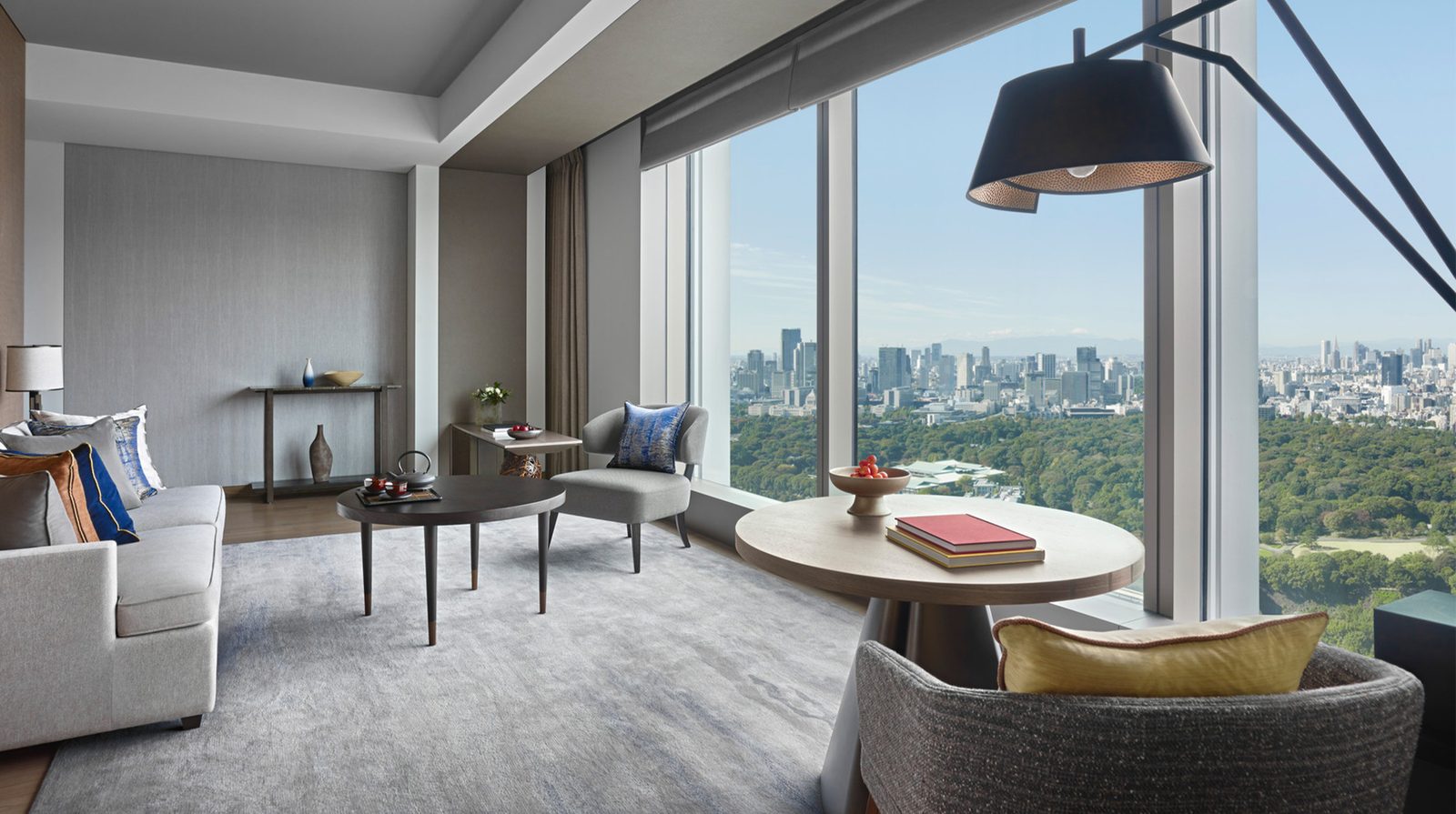 Four Seasons Hotel Tokyo at Otemachi interior