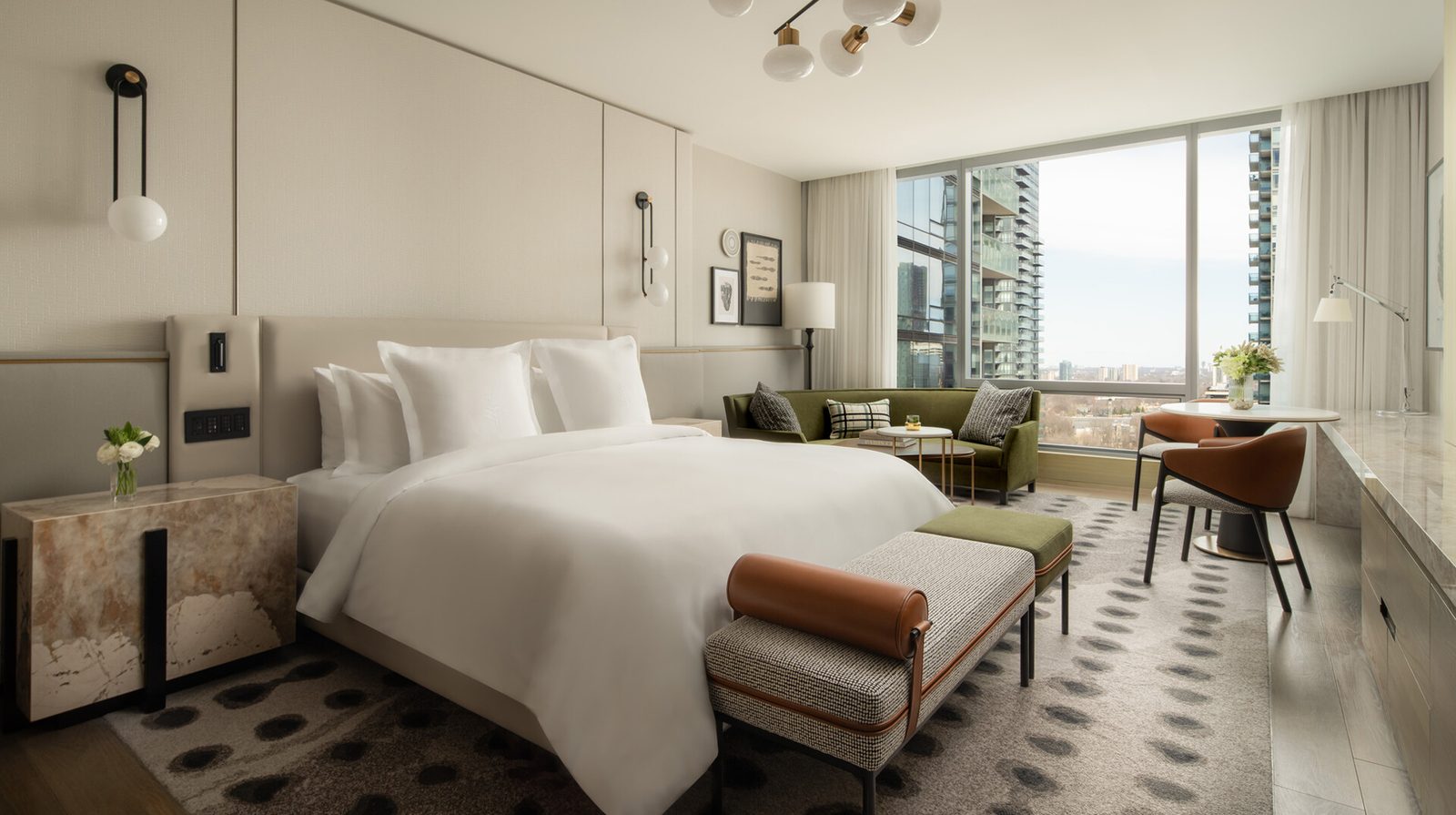 Four Seasons Hotel Toronto interior