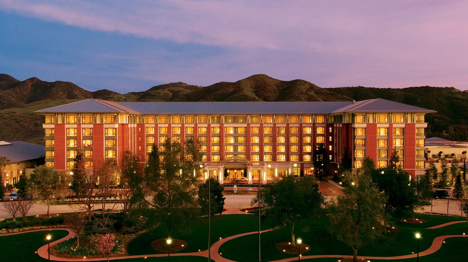 Four Seasons Hotel Westlake Village interior