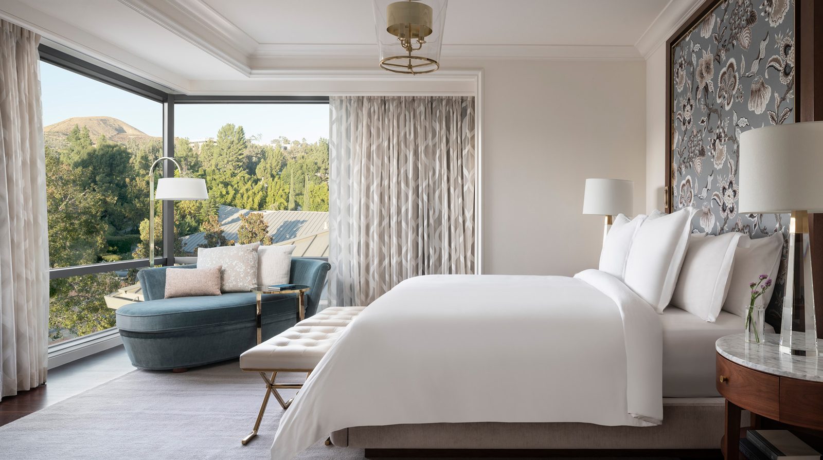 Four Seasons Hotel Westlake Village interior