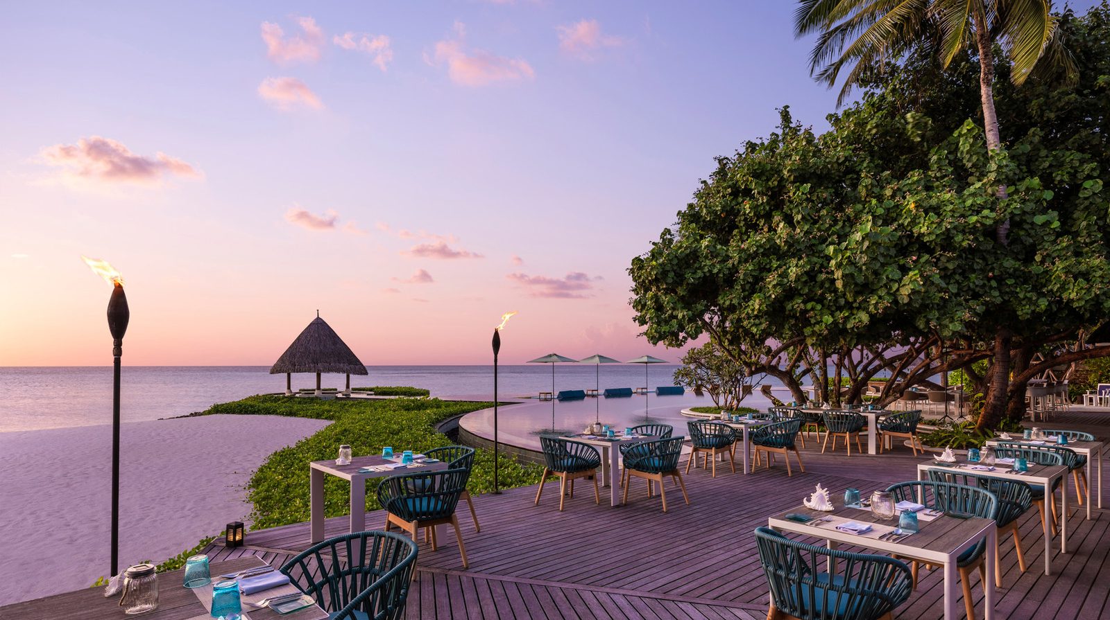 Four Seasons Resort Maldives at Kuda Huraa interior