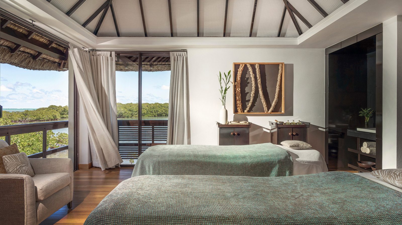 Four Seasons Resort Mauritius at Anahita interior