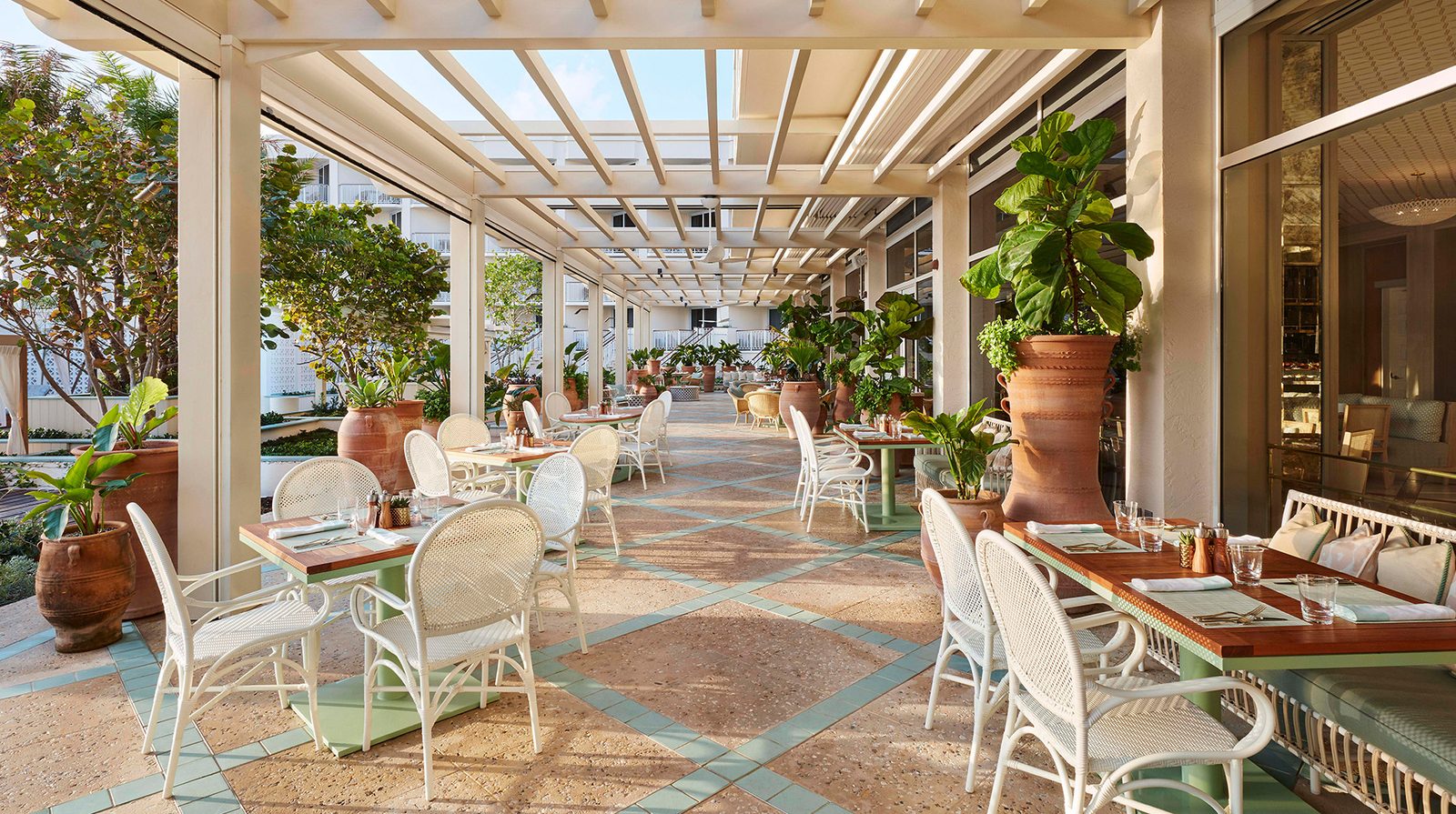 Four Seasons Resort Palm Beach interior