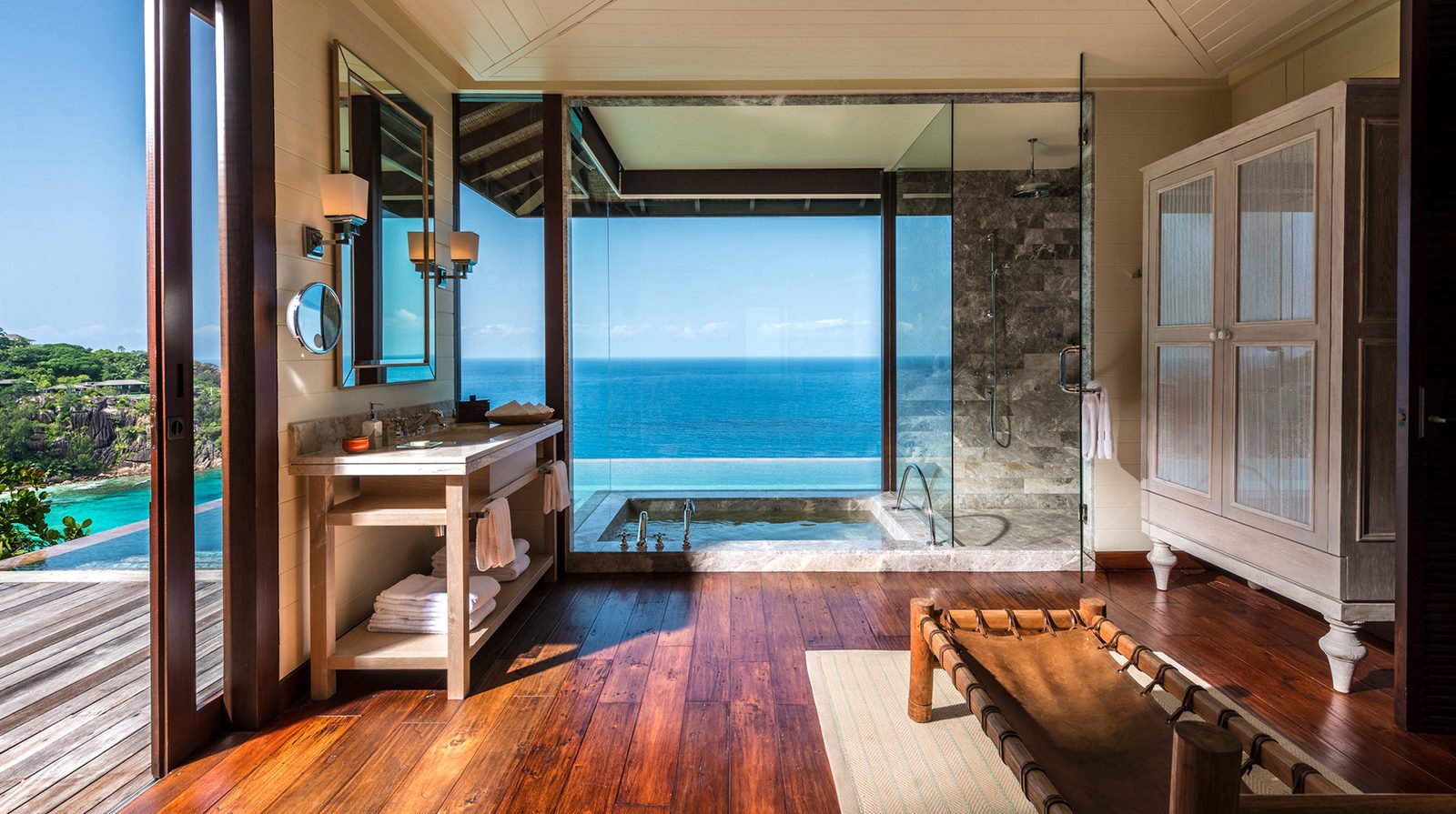 Four Seasons Resort Seychelles interior