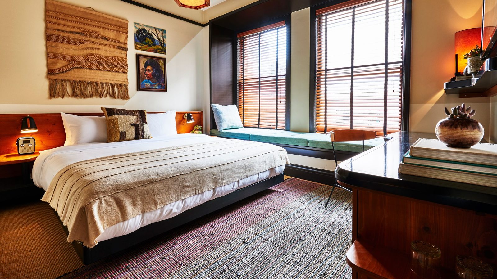 Freehand Los Angeles interior