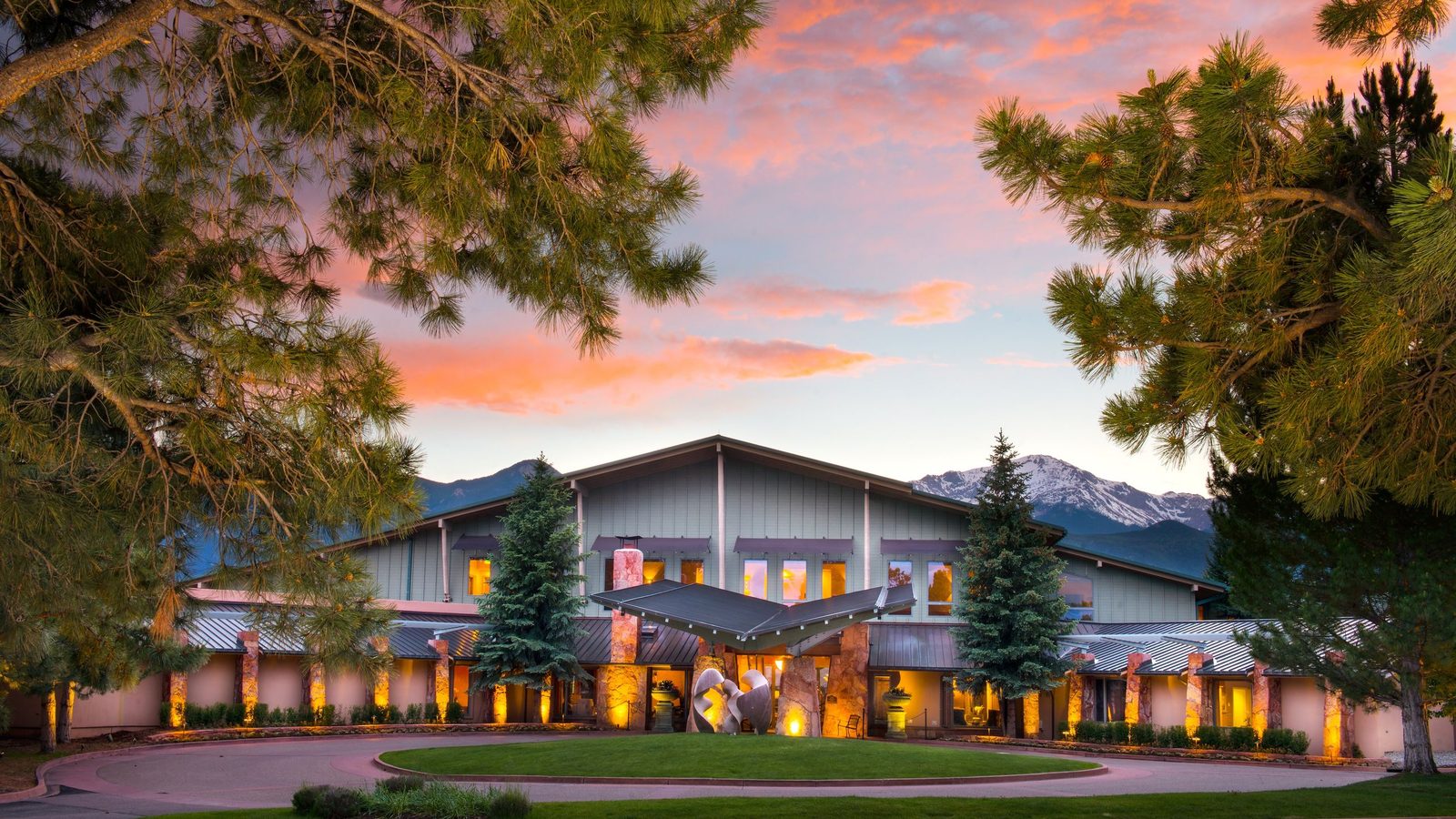 Garden of the Gods Resort and Club