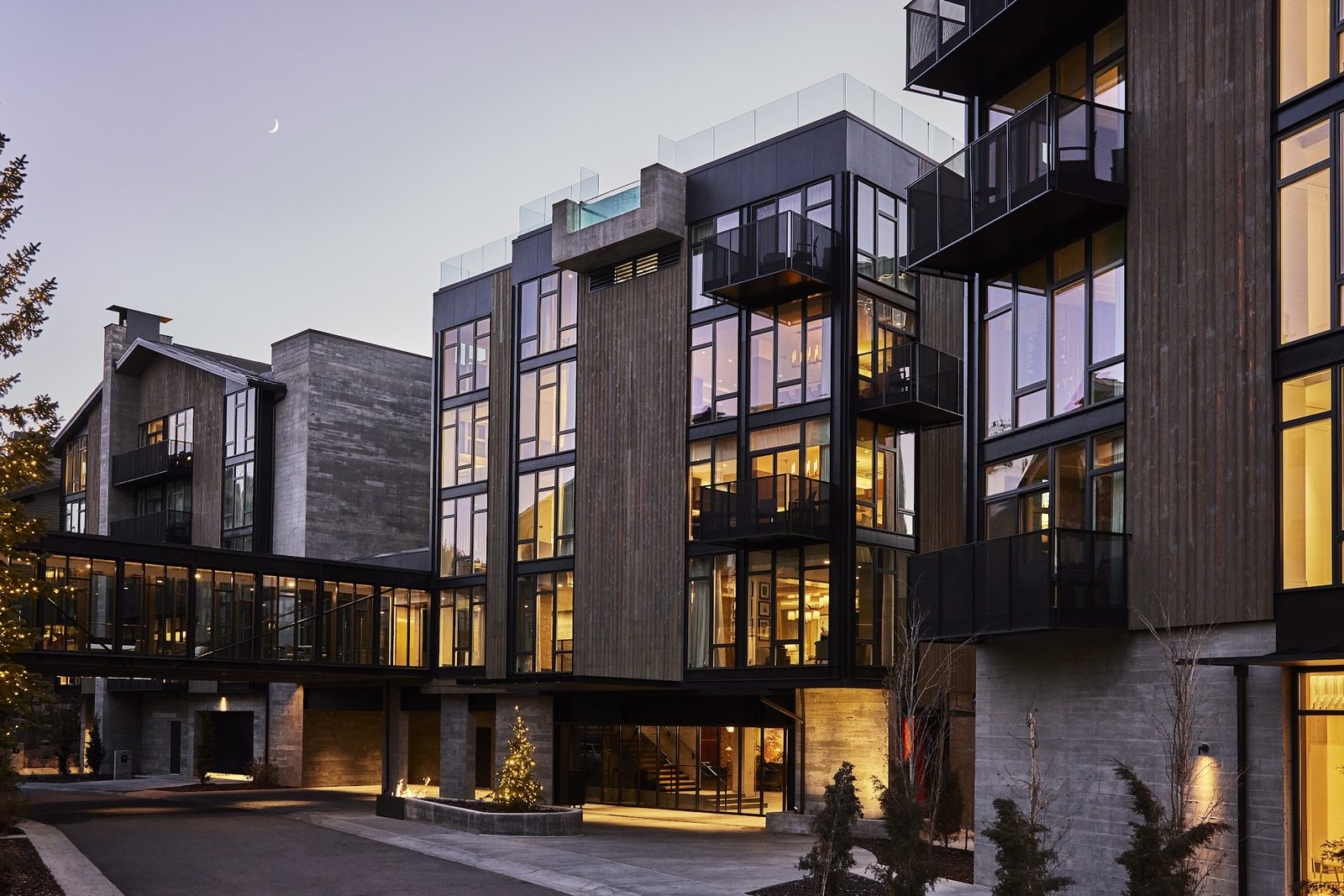 Goldener Hirsch, Auberge Collection