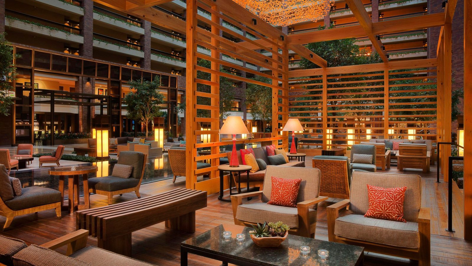 Hilton Anatole interior