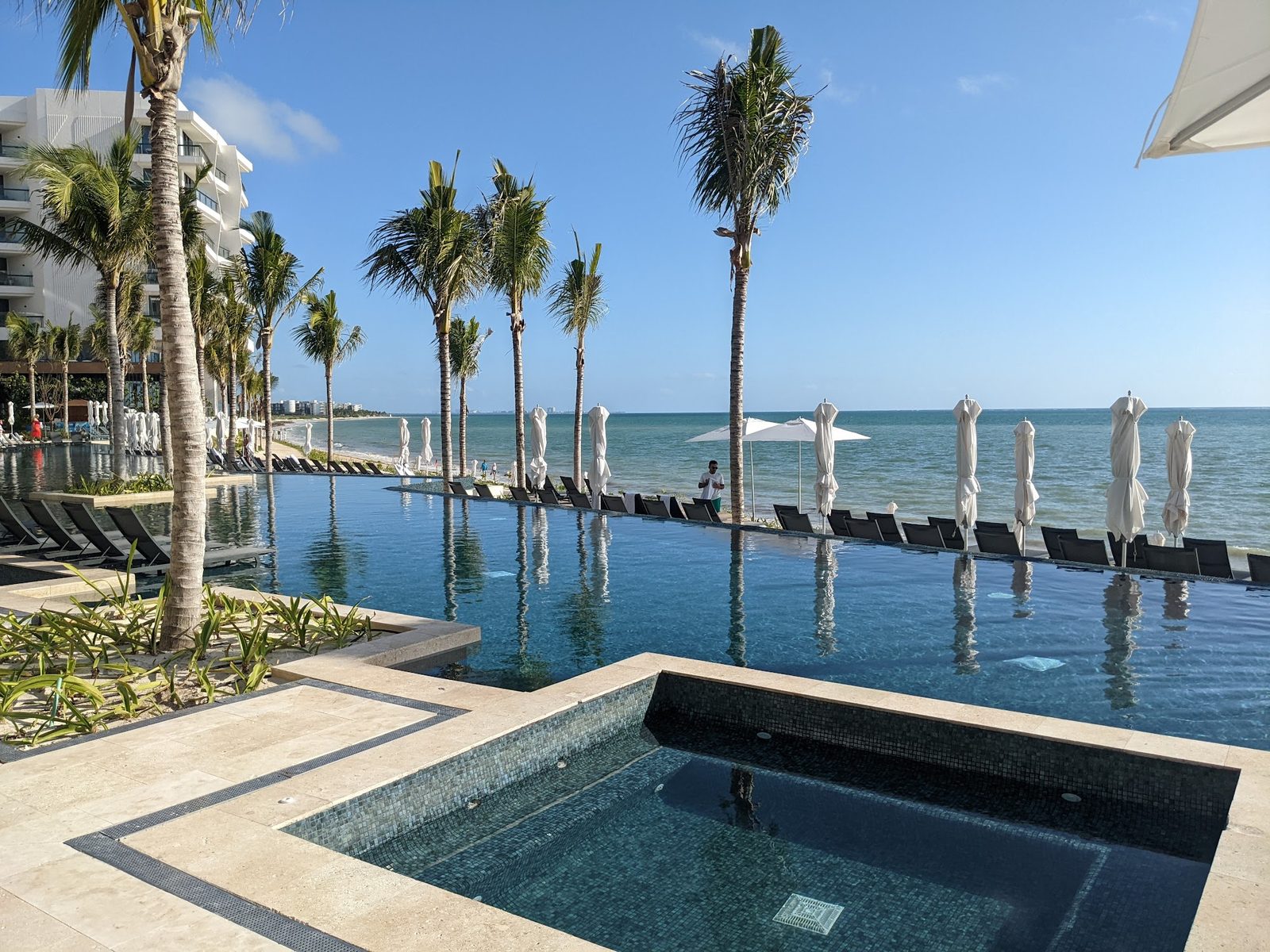 Hilton Cancun, an All-Inclusive Resort interior