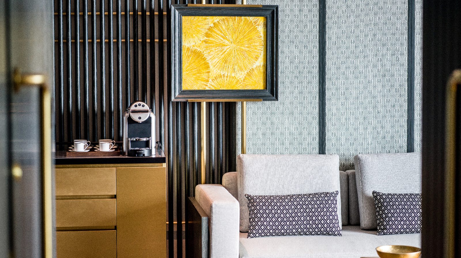 Hoiana Hotel & Suites interior