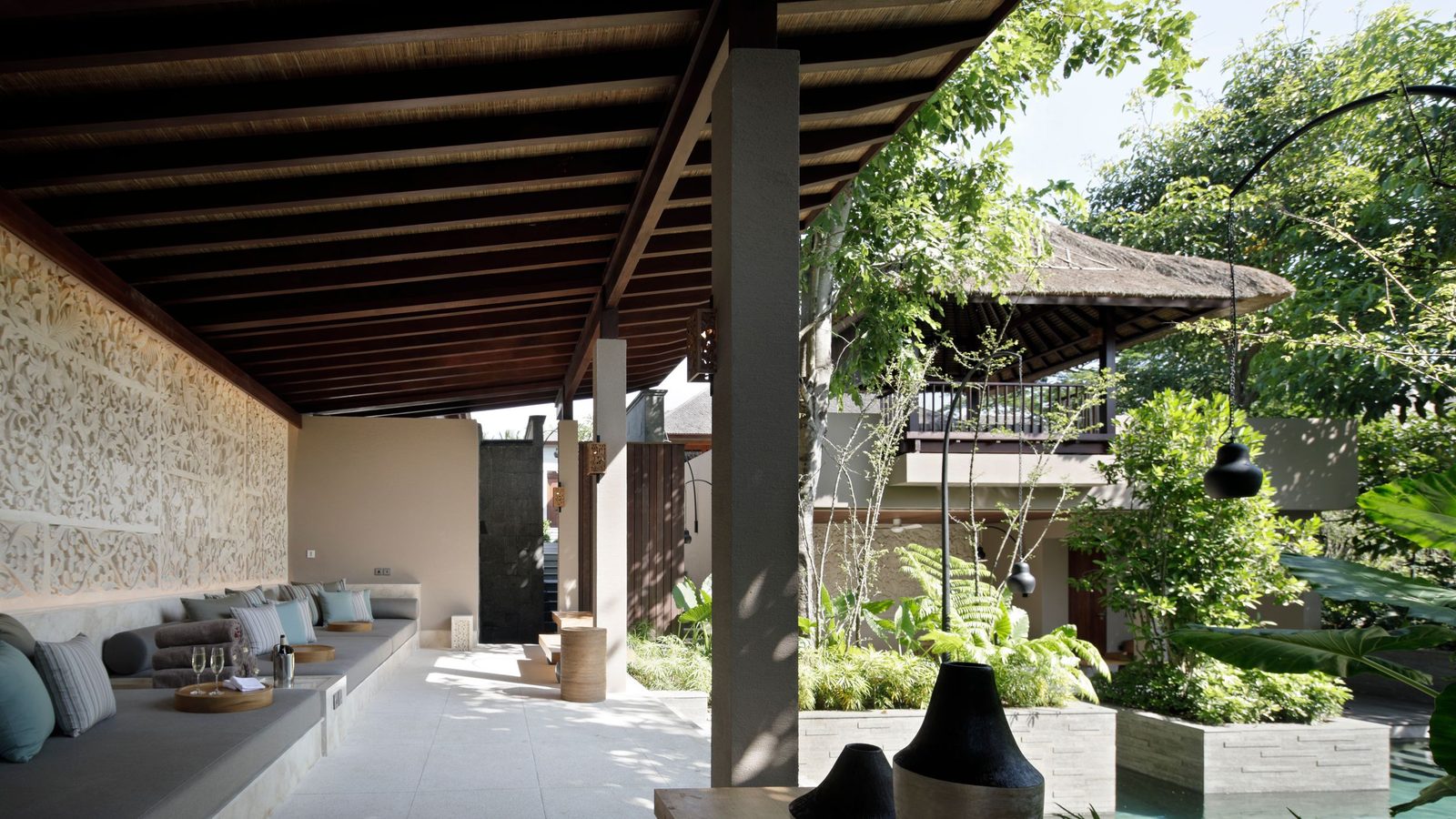 Hoshinoya Bali interior