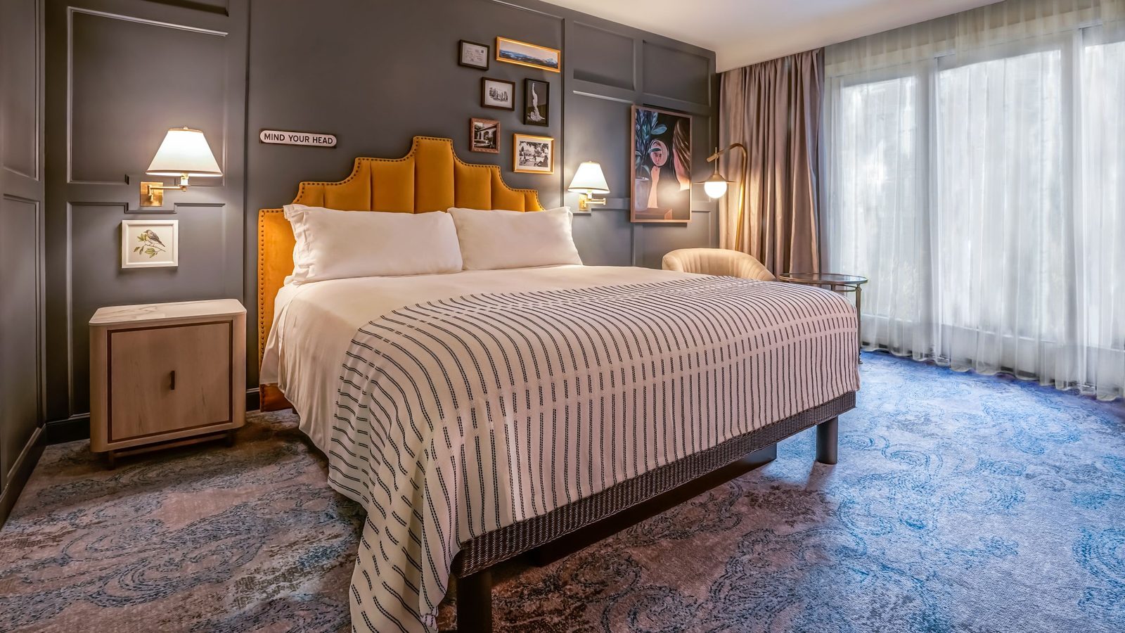 Hotel Amarano Burbank-Hollywood interior
