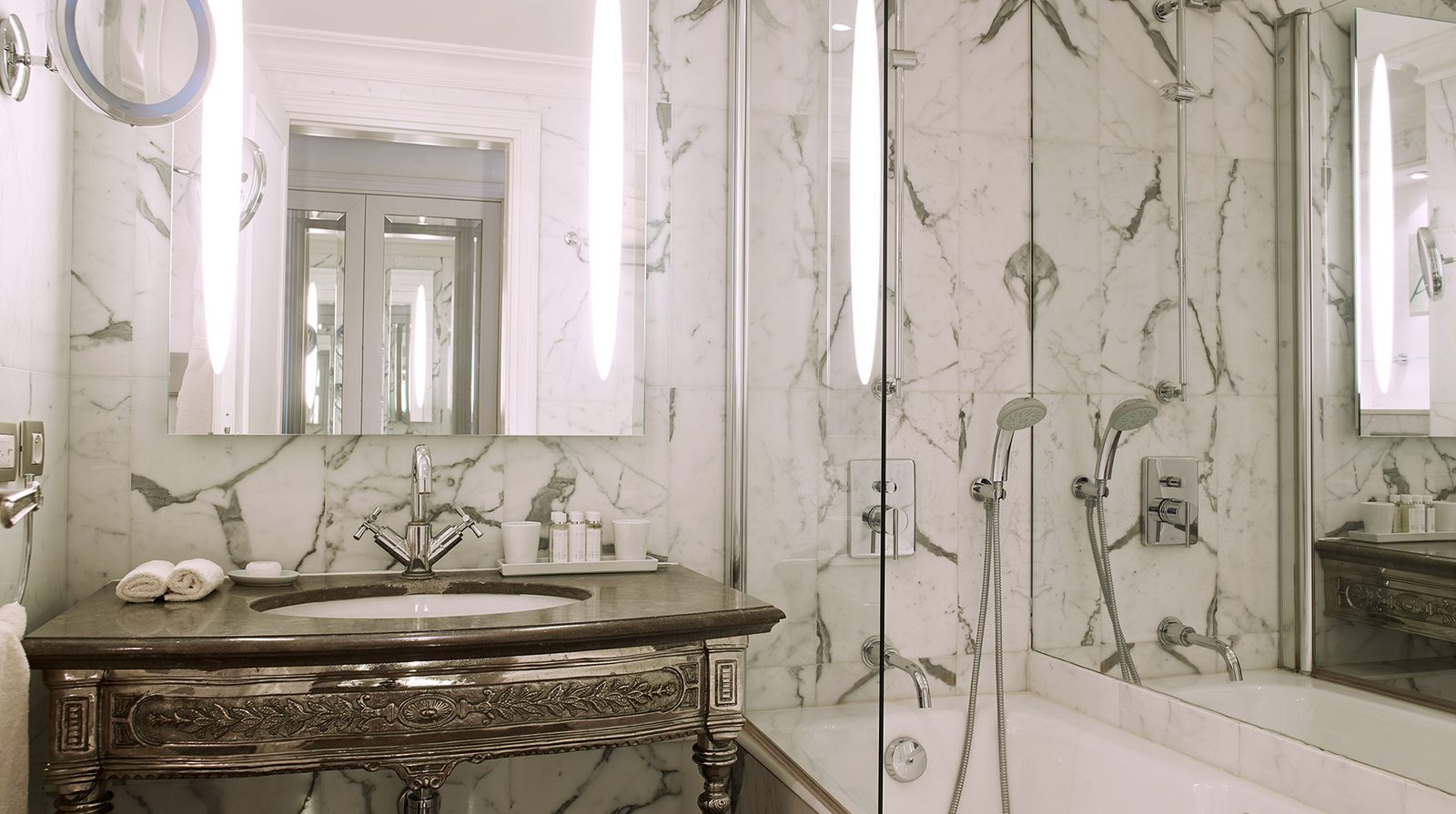 Hotel Balzac interior