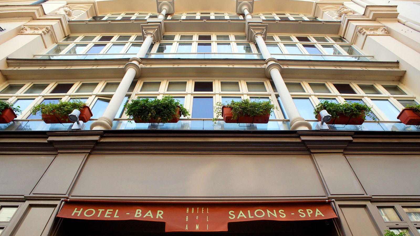 Hôtel Bel Ami interior
