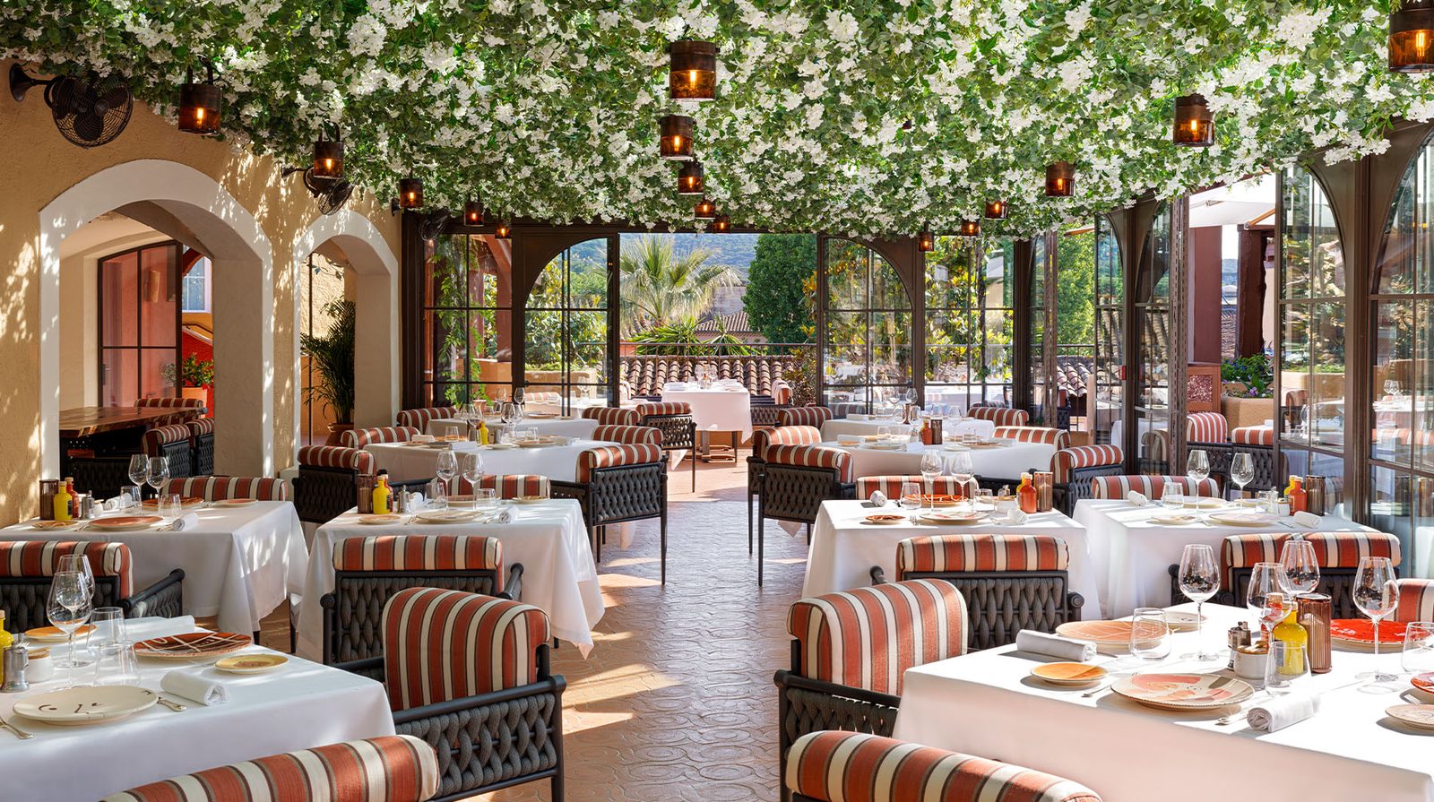 Hotel Byblos Saint-Tropez interior