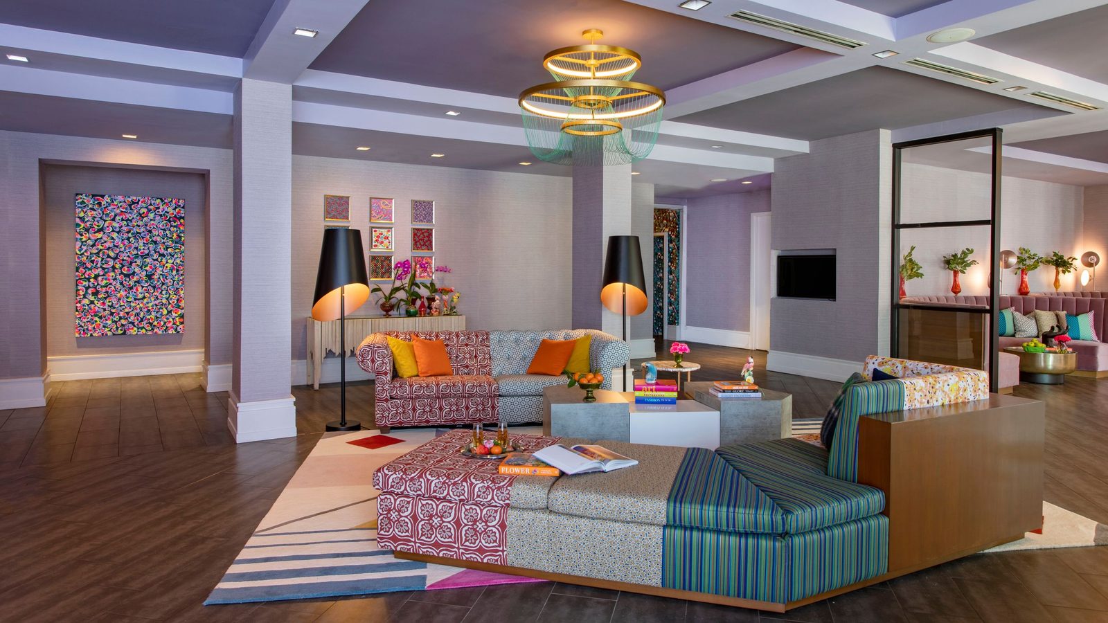 Hotel Colee interior