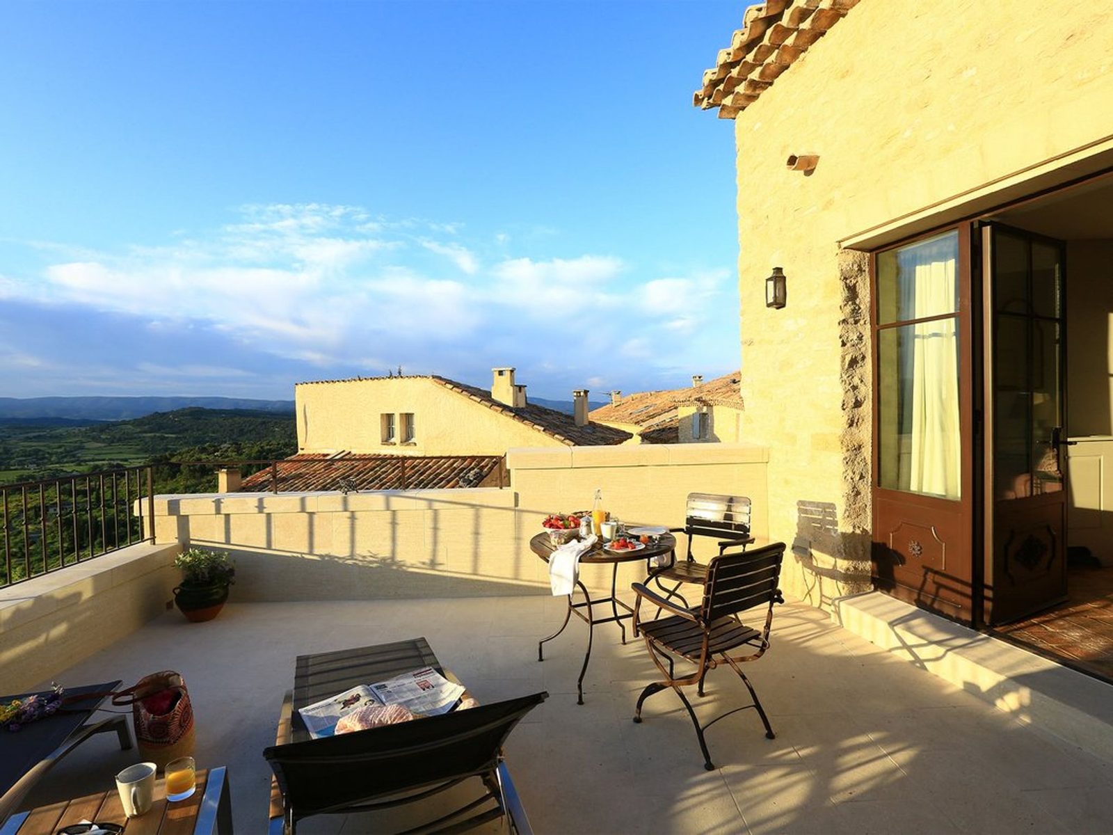 Hôtel Crillon le Brave interior