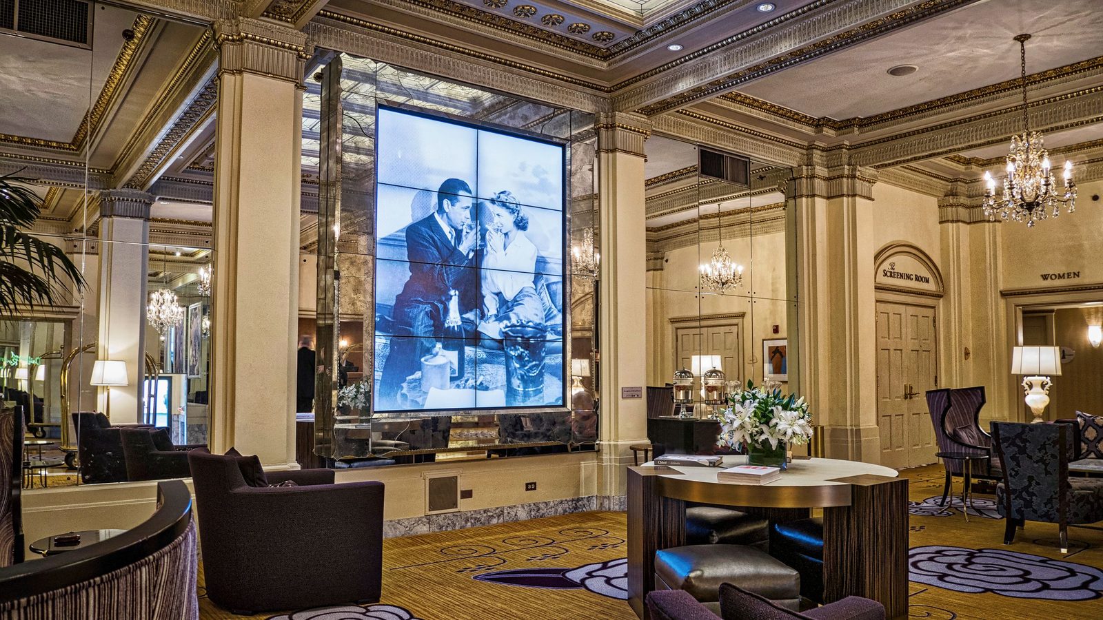 Hotel deLuxe signature suite