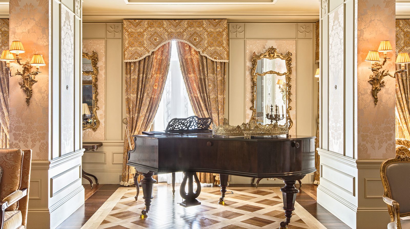 Hotel Grande Bretagne, a Luxury Collection Hotel, Athens interior