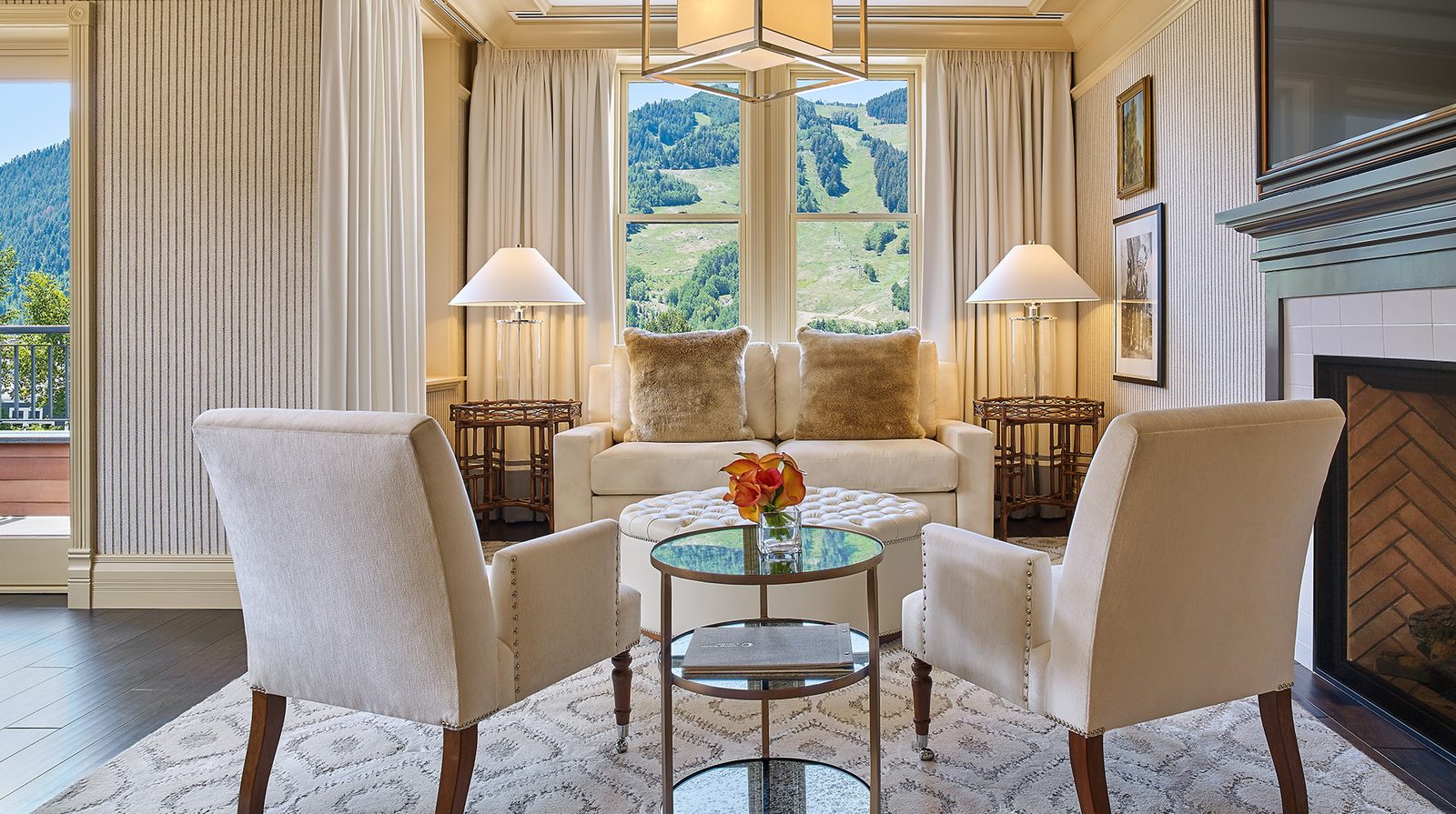 Hotel Jerome, Auberge Collection interior