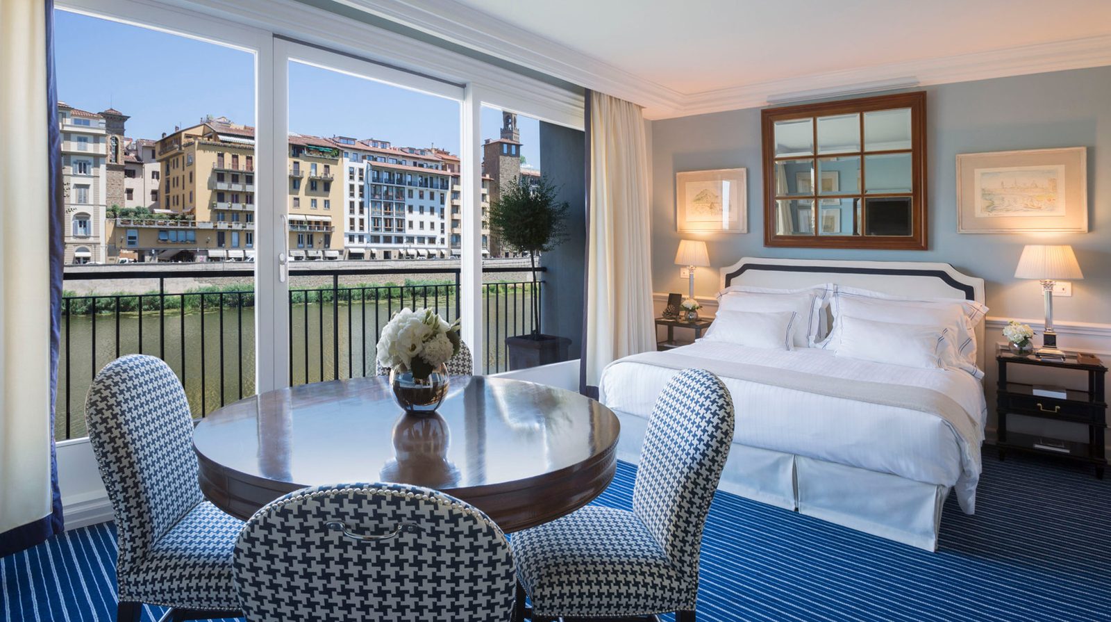 Hotel Lungarno interior