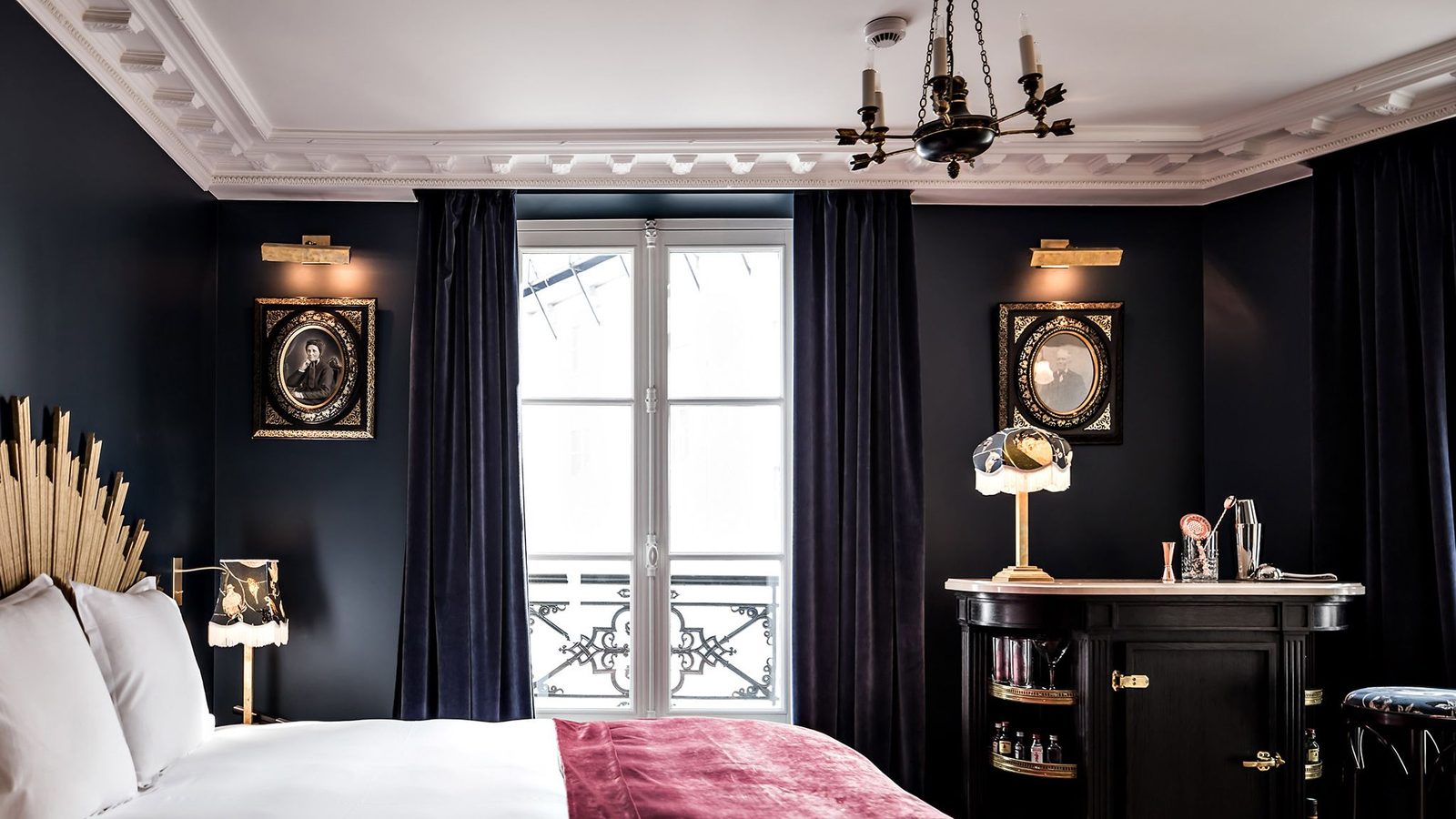 Hôtel Providence interior