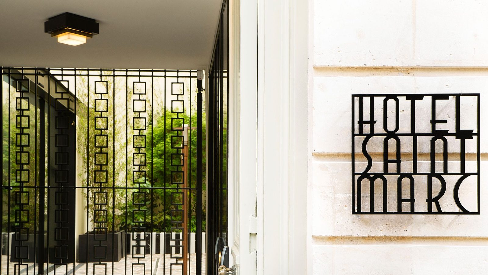 Hôtel Saint-Marc interior