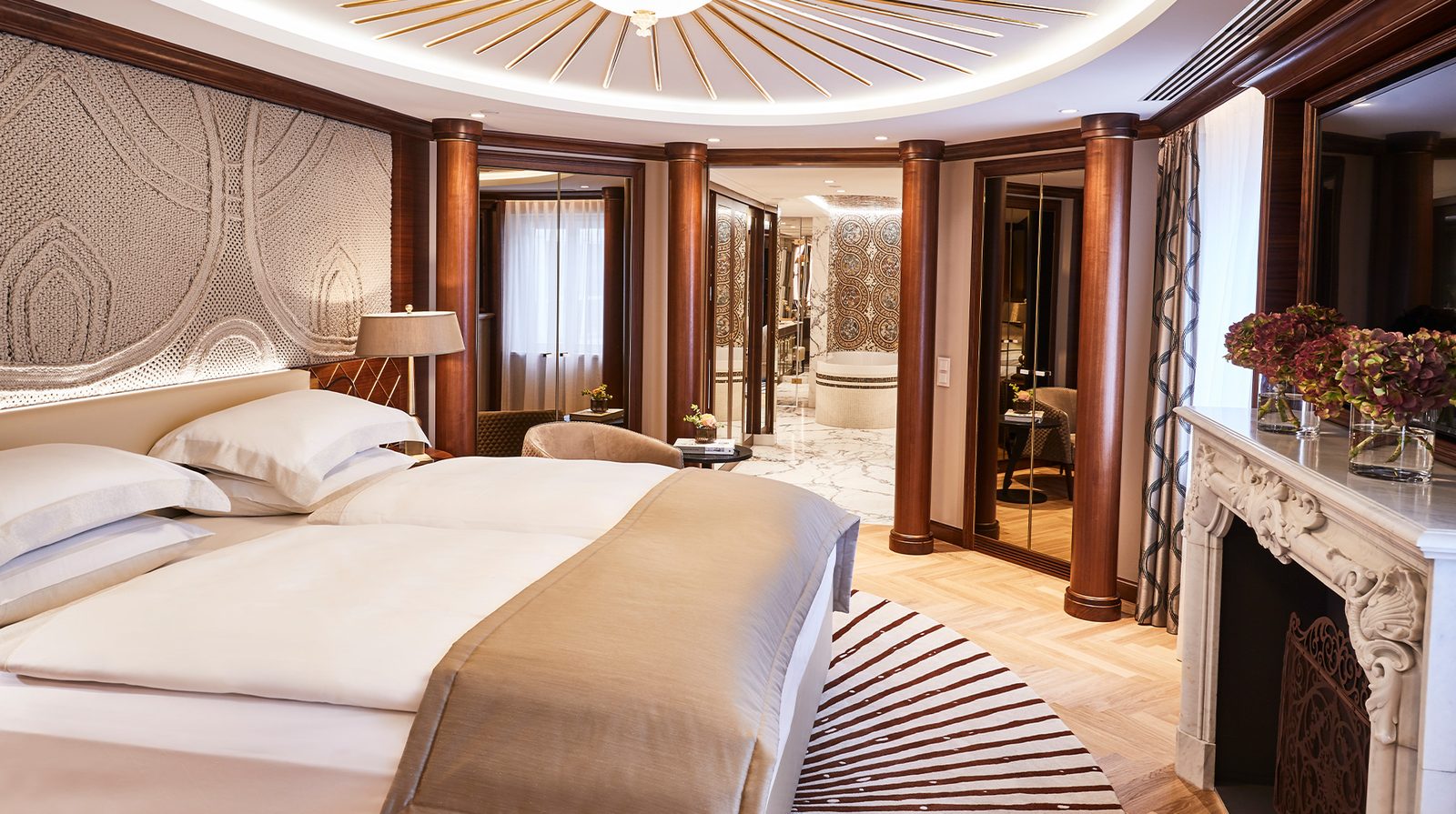 Hotel Vier Jahreszeiten Kempinski Munich interior