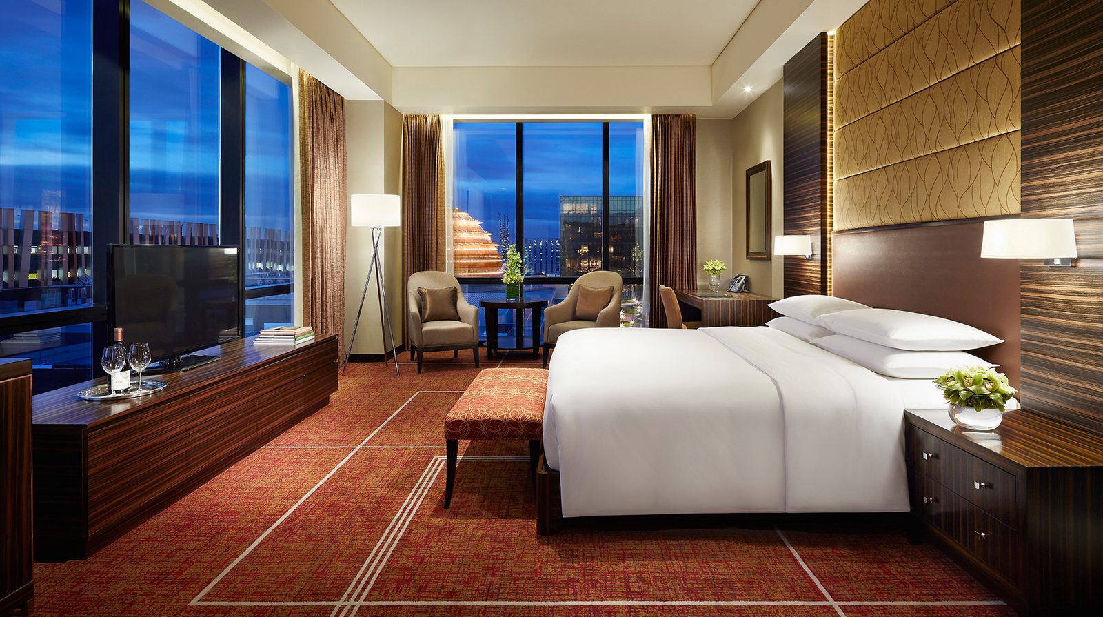 Hyatt Regency Manila City of Dreams interior