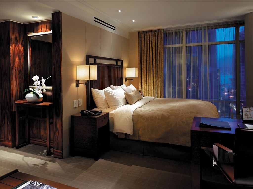 Hyatt Vancouver Downtown Alberni interior