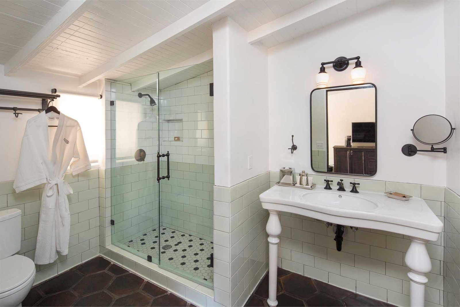 Ingleside Estate interior