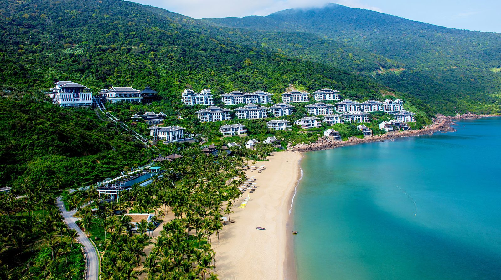 InterContinental Danang Sun Peninsula Resort interior