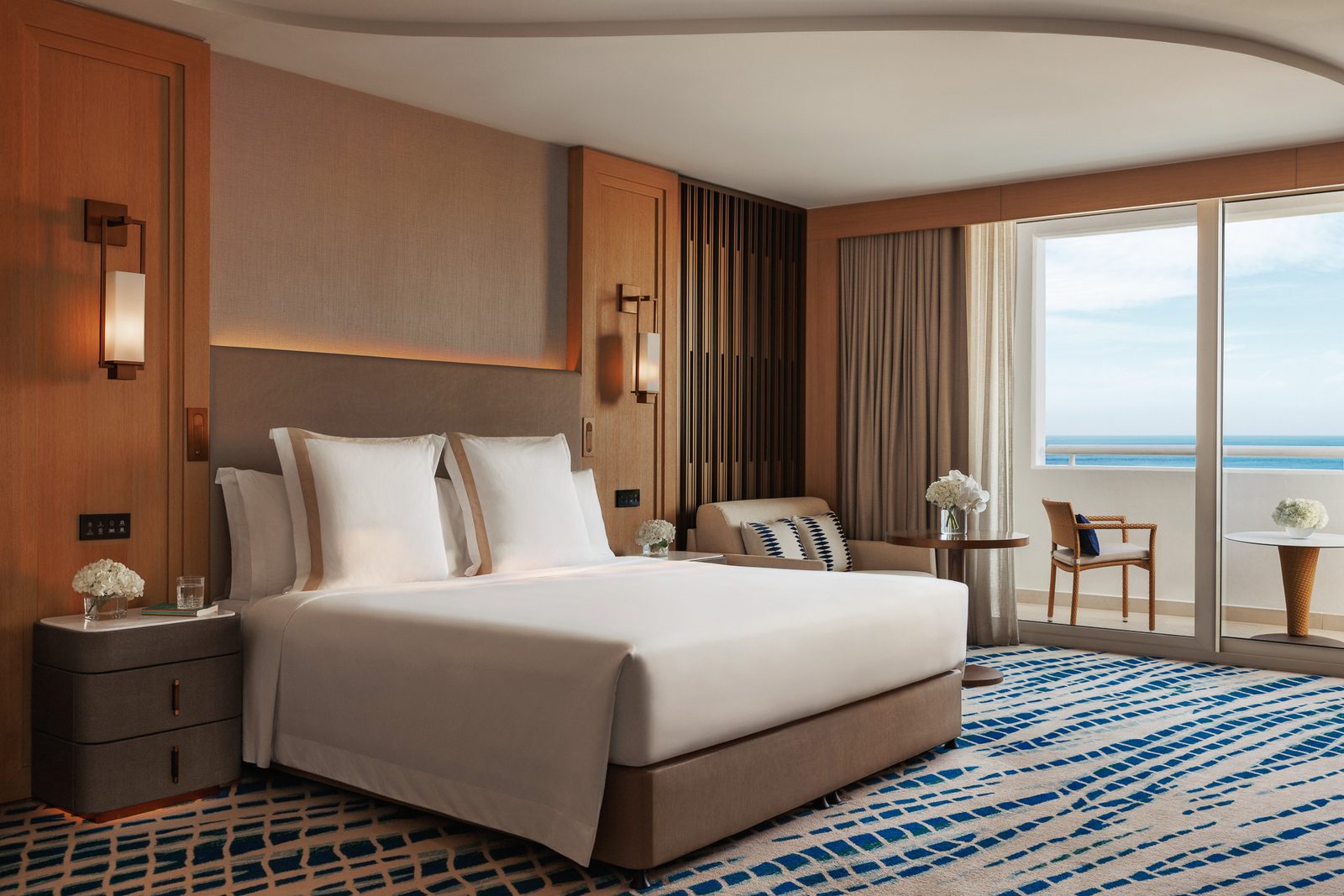 Jumeirah Beach Hotel in Dubai interior