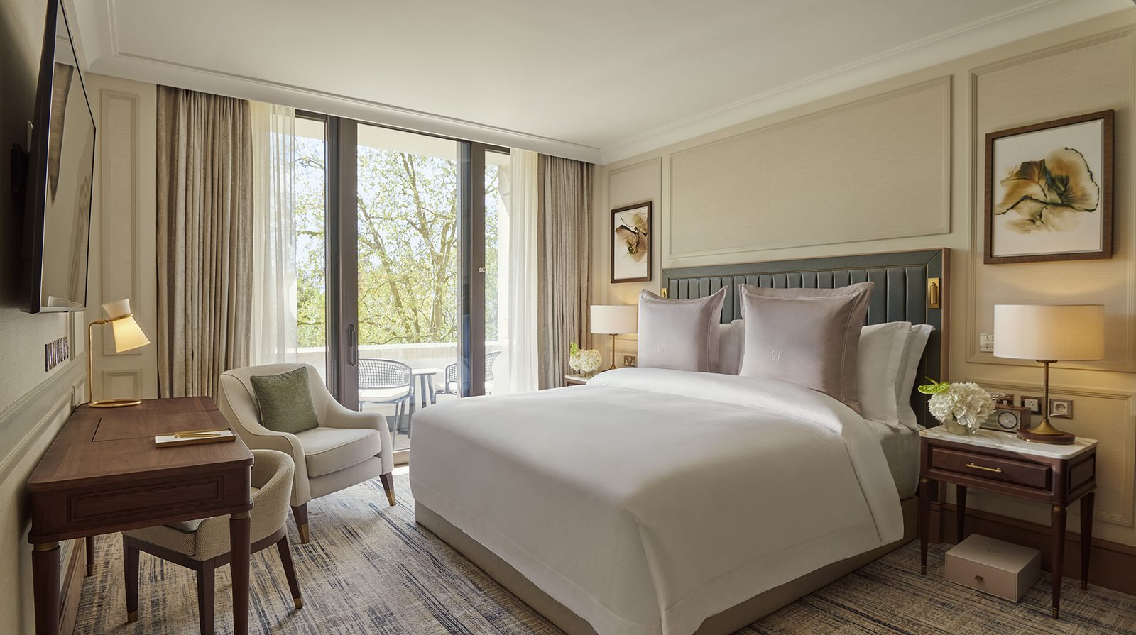 Jumeirah Carlton Tower interior