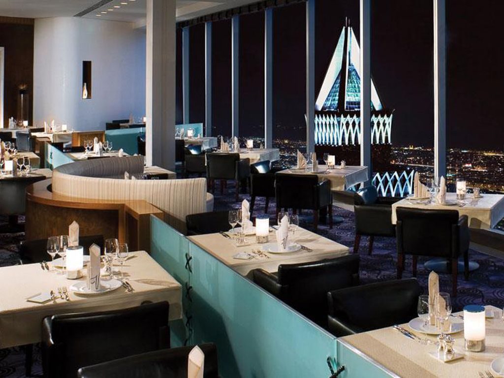 Jumeirah Emirates Towers interior