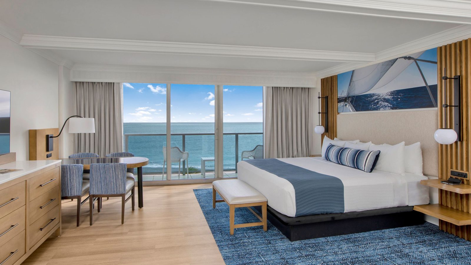 Jupiter Beach Resort & Spa