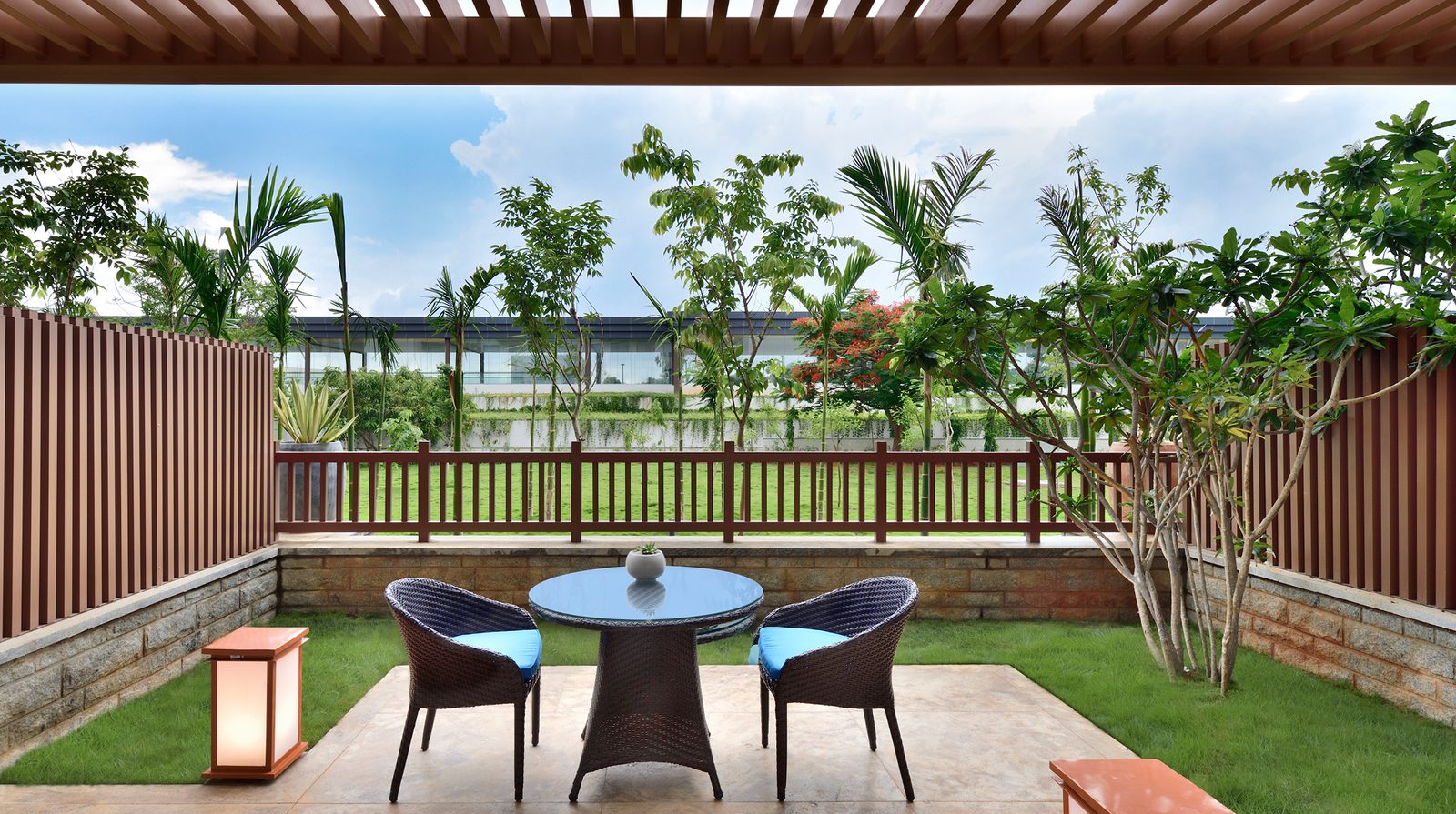 JW Marriott Bengaluru Prestige Golfshire Resort & Spa interior