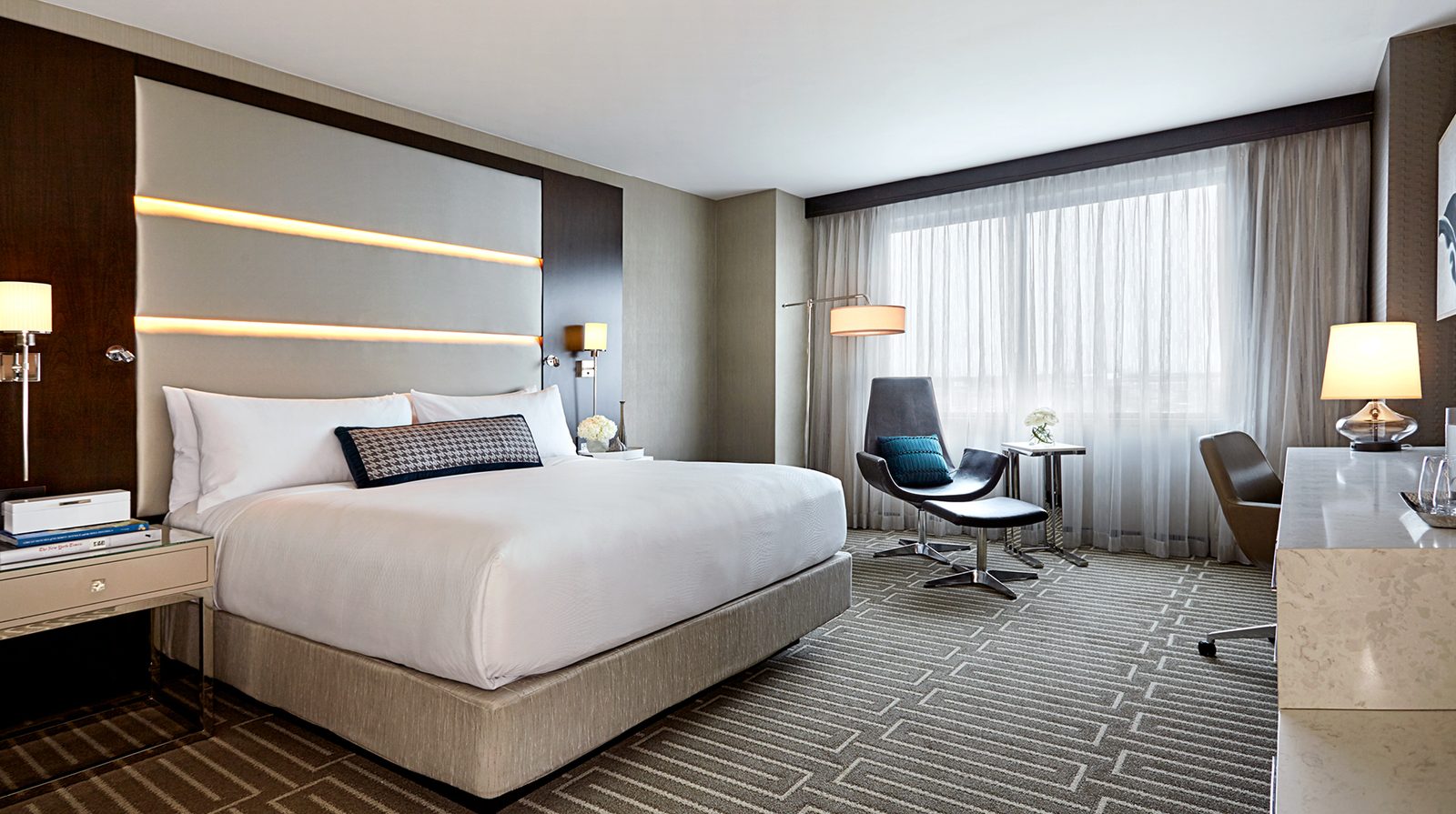 JW Marriott Minneapolis Mall of America interior