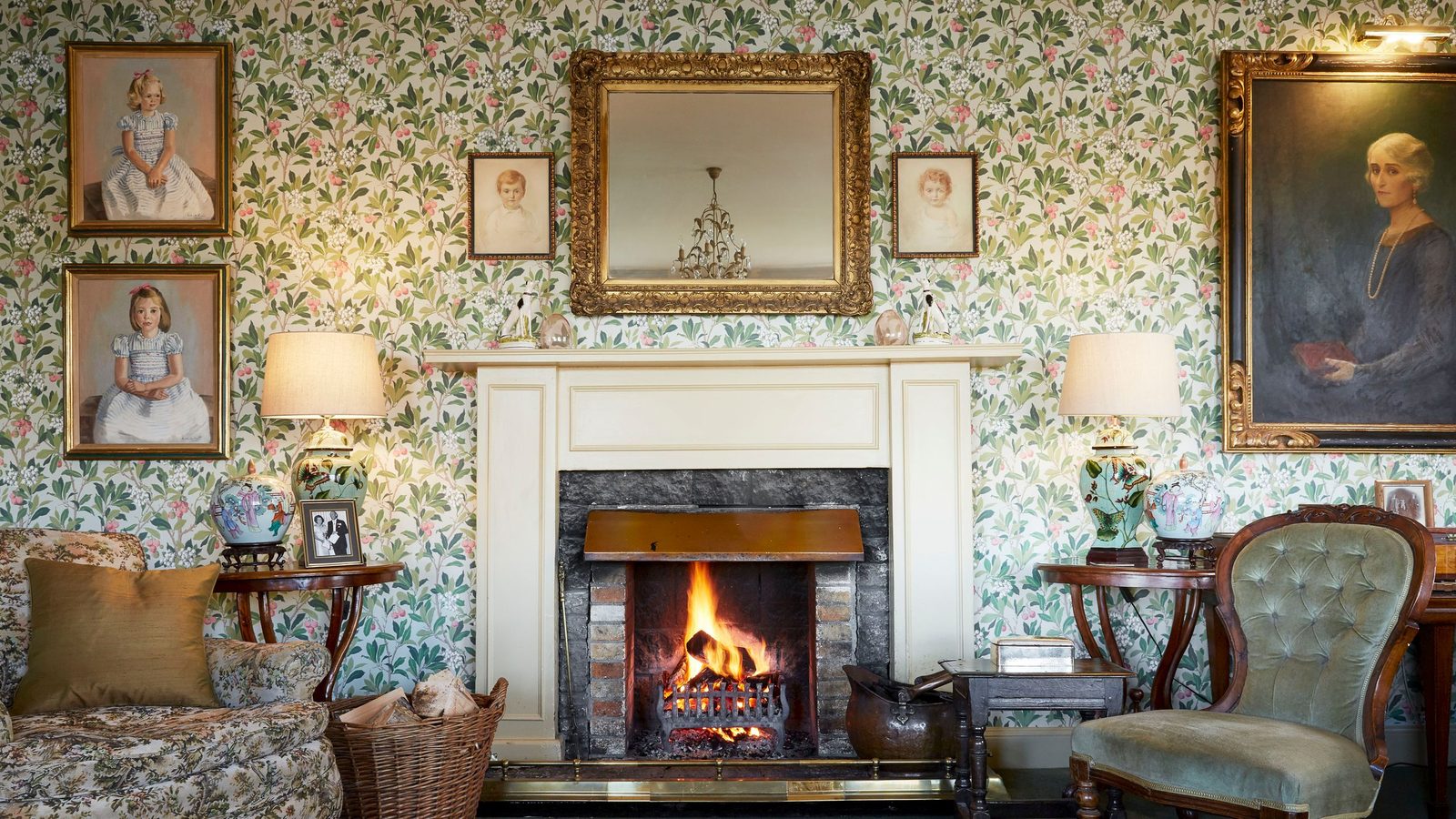 Kinloch Lodge interior