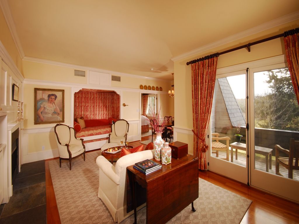 Langdon Hall Country House Hotel & Spa interior