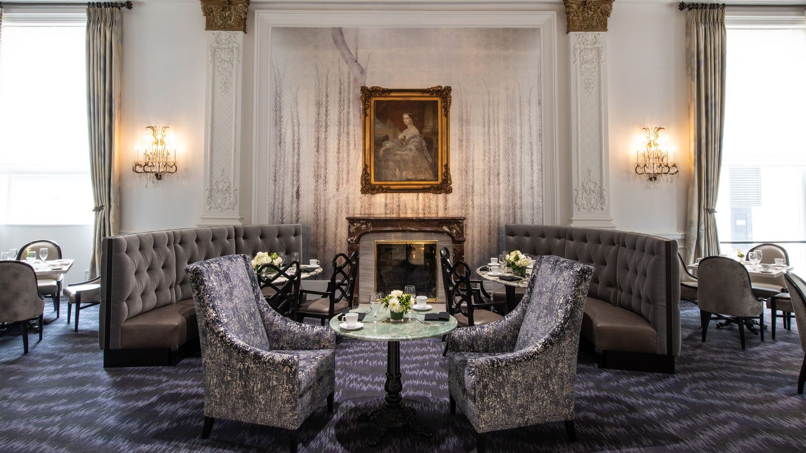 Le Pavillon Hotel interior