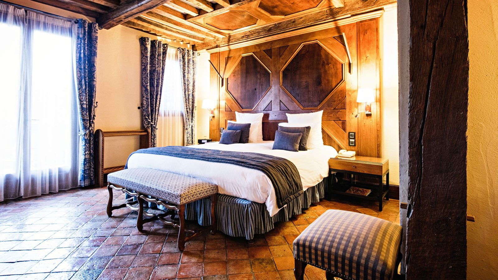 Le Relais Bernard Loiseau interior
