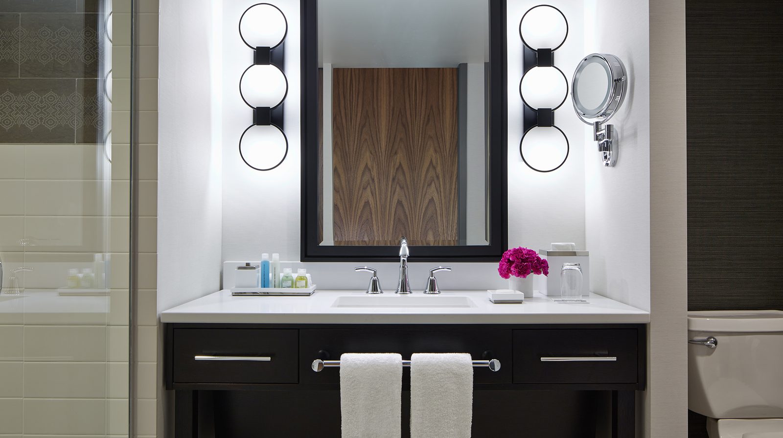 Loews Chicago Hotel interior