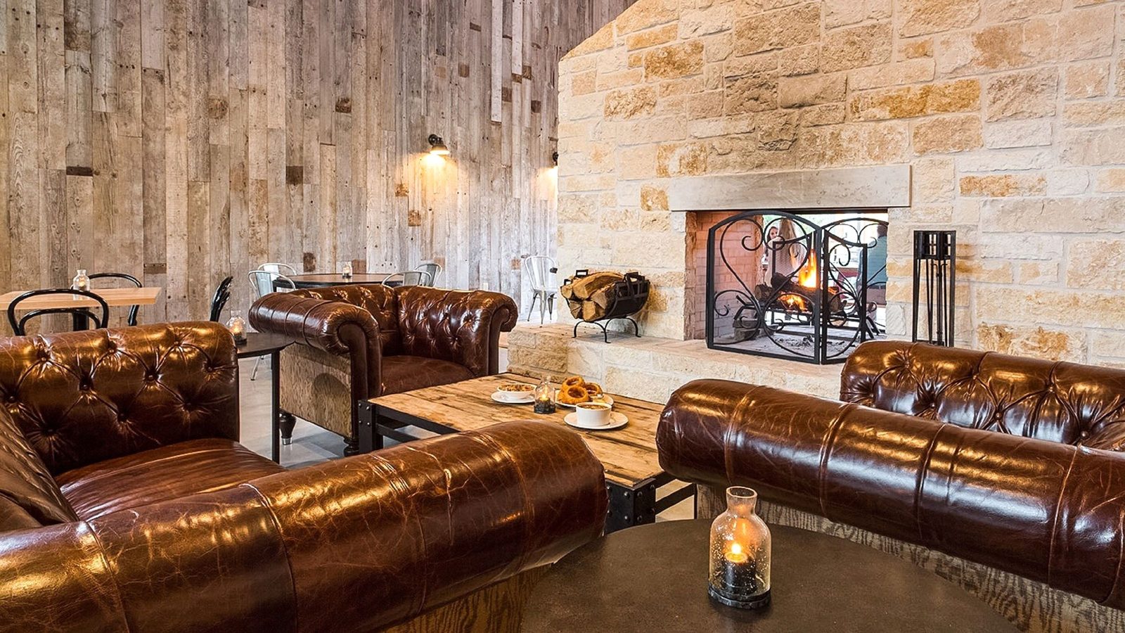 Lone Star Court, a Valencia Hotel