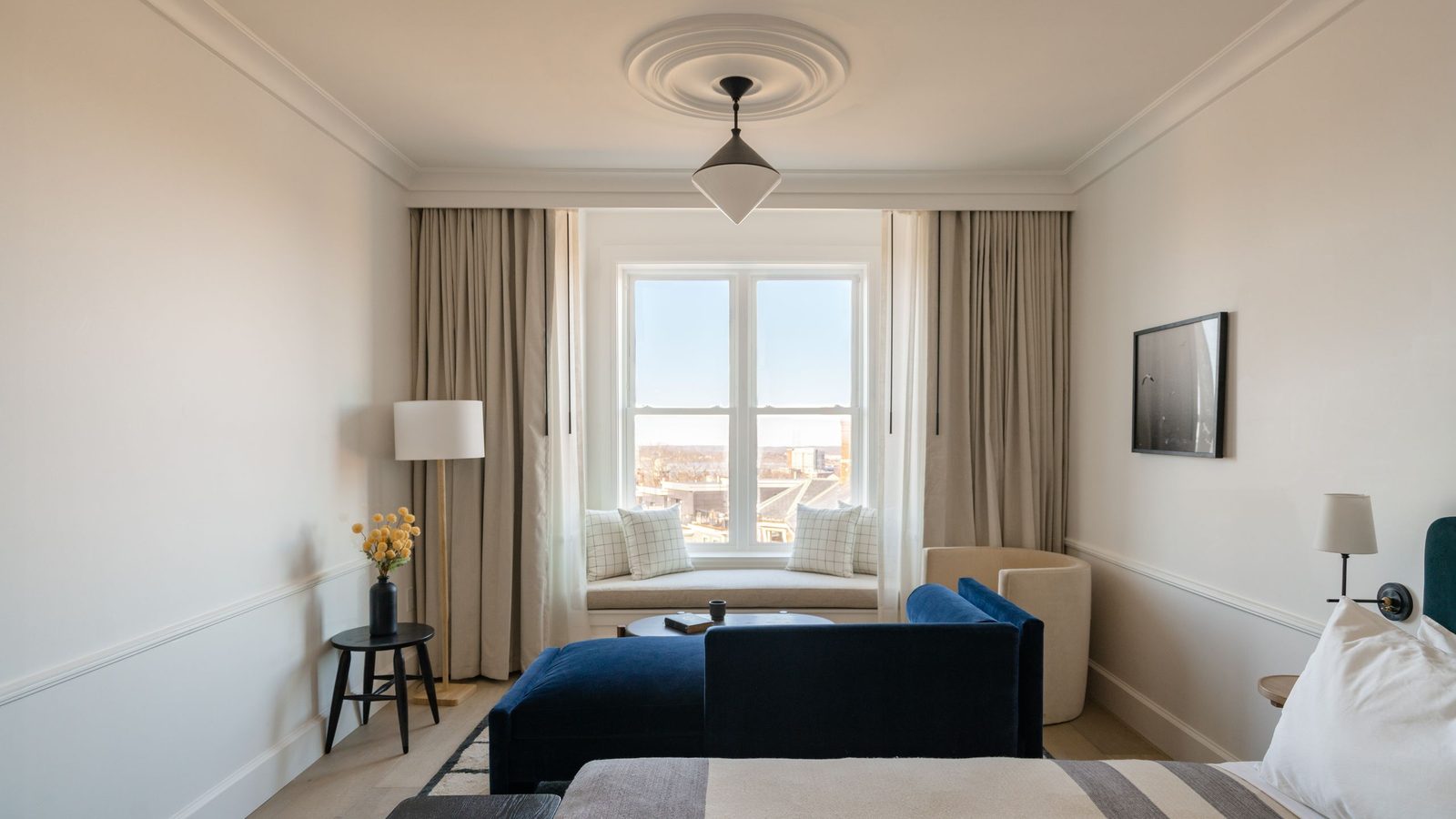 Longfellow Hotel: First In interior