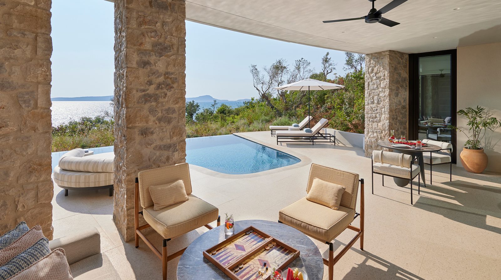 Mandarin Oriental, Costa Navarino interior