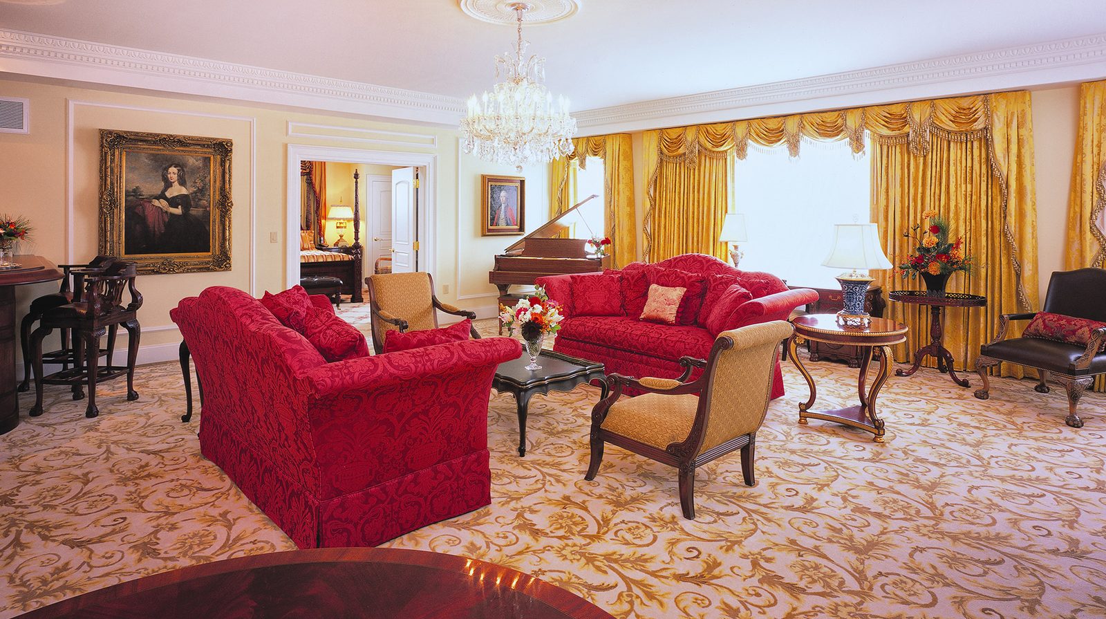 Market Pavilion Hotel interior
