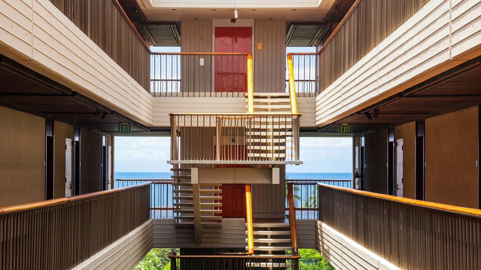 Mauna Kea Beach Hotel, Autograph Collection interior