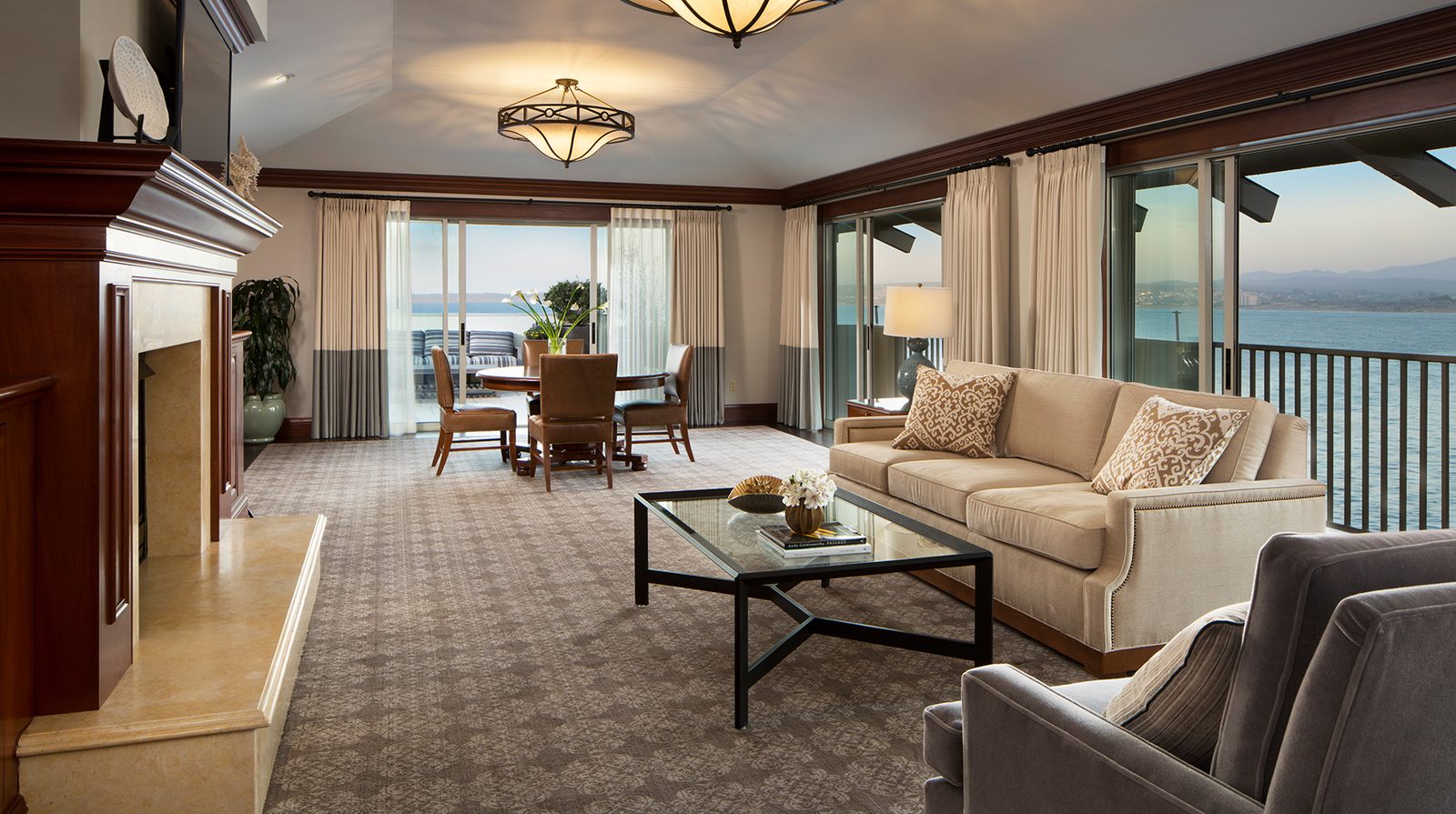Monterey Plaza Hotel & Spa interior