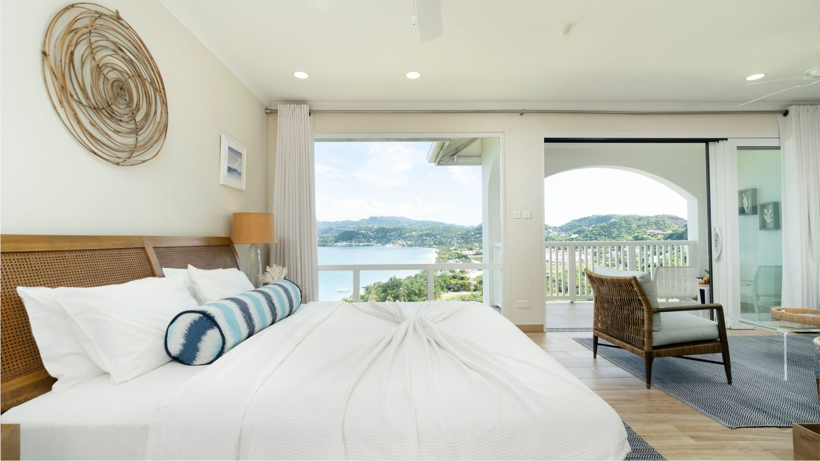 Mount Cinnamon interior